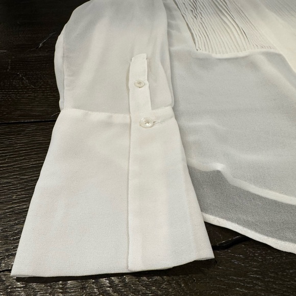 NWOT Banana Republic Ivory tuxedo blouse - Picture 2 of 4
